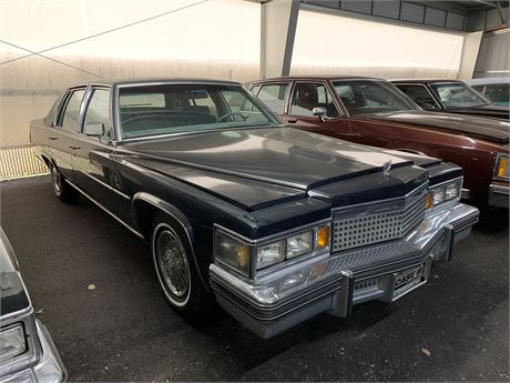Lot 388 - 1996 Cadillac Fleetwood Brougham d'Elegance