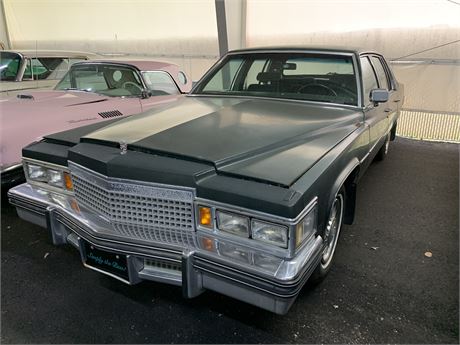 Lot 389 - 1979 Cadillac Sedan Deville d'Elegance