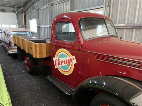 Lot 396 - 1939 Internatonal Truck