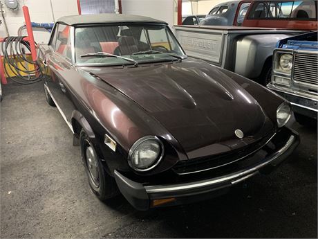 Lot 368 - 1975 Fiat 1800