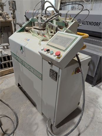 Lot 10 - Omec 750CN Dovetail Machine