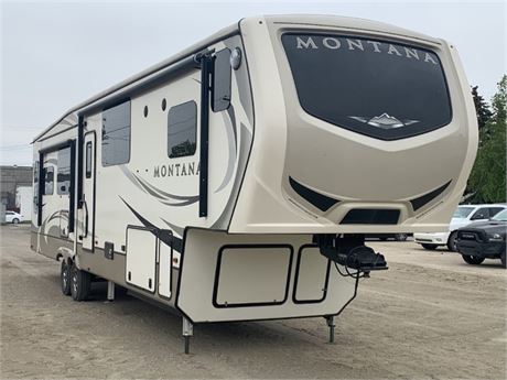 Lot 8058 - 2018 Keystone Montana 3811MS