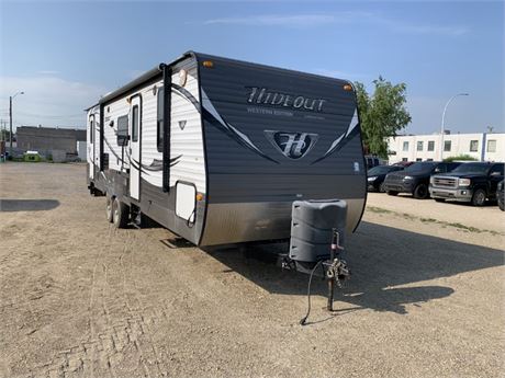 Lot 8089 - 2014 Keystone Hideout 28BHSWE