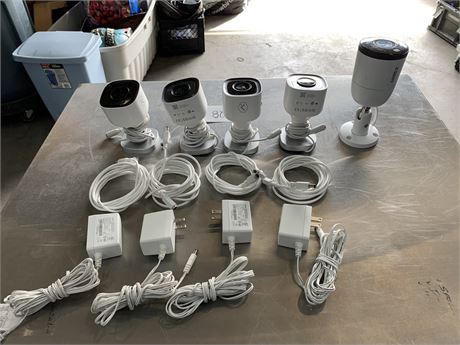 Lot 1-28 - Lorex Indoor Camera