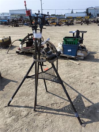 Lot 260 - Ridgid Tristand