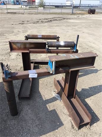 Lot 222 - Steel pipe roller
