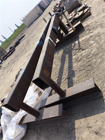 Lot 242 - Pipe fabrication supports