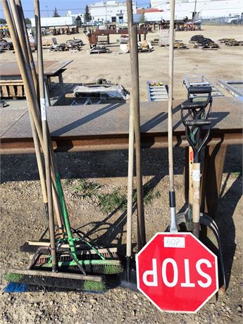 Lot - 607 Fabrication Shop