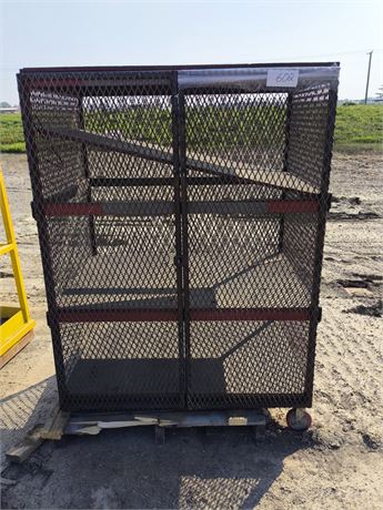 Lot - 602 Fabrication Shop