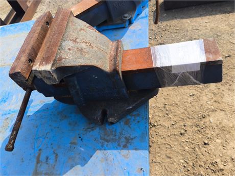 Lot - 314 Fabrication Shop