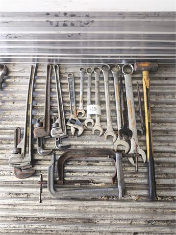 Lot - 422 Fabrication Shop
