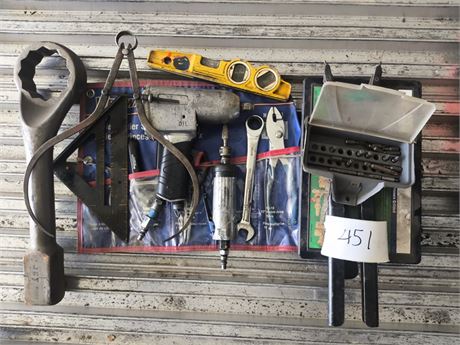 Lot - 451 Fabrication Shop
