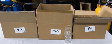 Lot 30 - Glasses