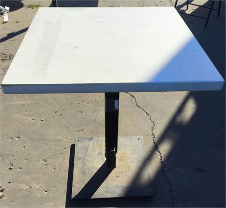 Lot R13 - Outdoor Resin Table With Sintered Stone Top