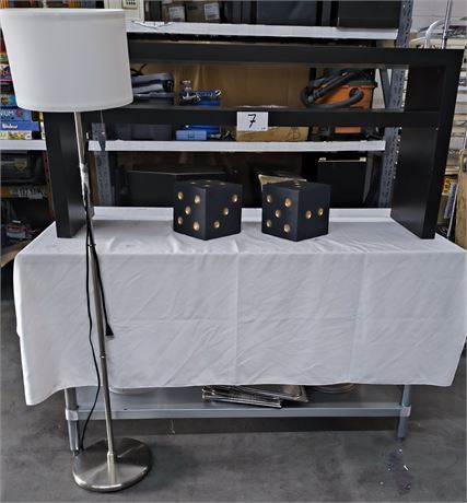 Lot 7 - Shelf, Lamp & Decor