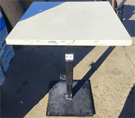 Lot R16 - Outdoor Resin Table With Sintered Stone Top