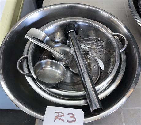 Lot R3 - Stainless Steel Commercial Cookware