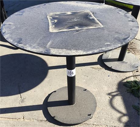 Lot 106 - 30" Round Metal Table