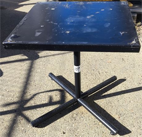 Lot 109 - 28" Square Patio Table