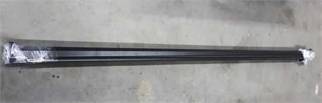 Lot 61 - Motorized Projector Screen