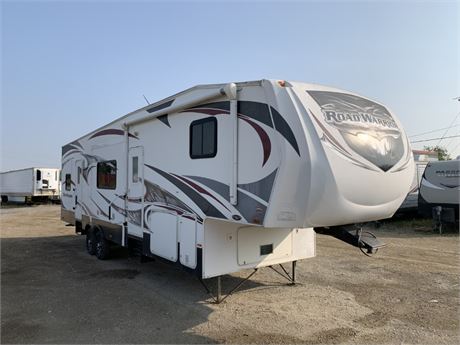 Lot 8146 - 2013 Heartland RoadWarrior Torque 321