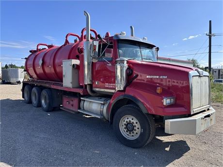 Lot 7740 - 2003 Western Star 4900 SA VacTruck
