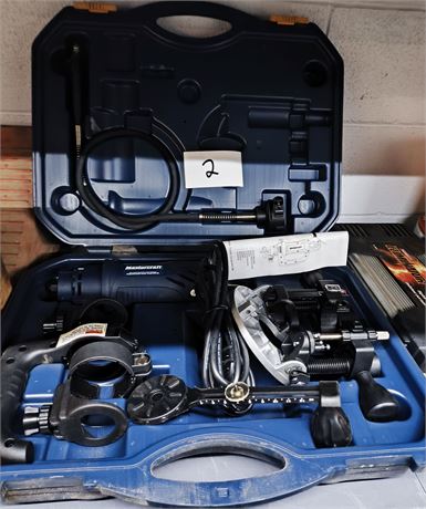 Lot 2 - MasterCraft Router