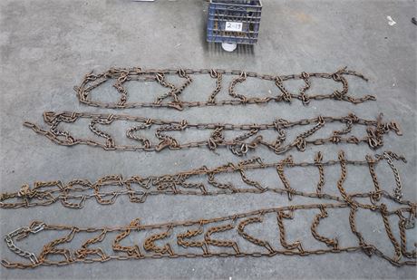 Lot 2-19 - Set of Tire Chains