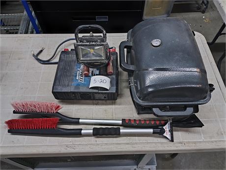 Lot 5-20 - Power Inverter, Work Light, BBQ