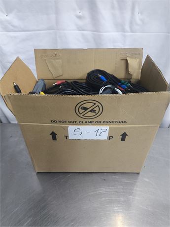 S17 - Various Electronic Accessories