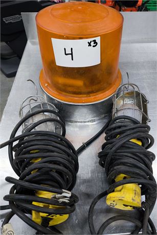 Lot 4 - Beacon Light and Trouble Lights