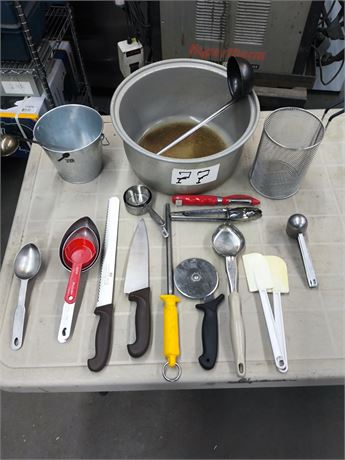 Lot 77 - Various Cooking Utensils