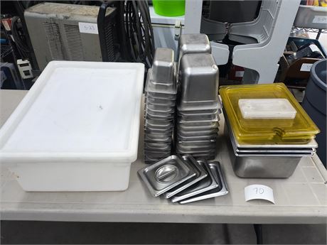 Lot 70 - Kitchen Accessories