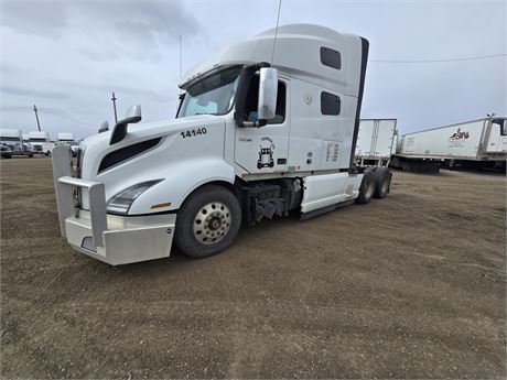 Lot 8039 - 2019 Freightliner Cascadia