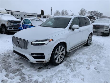 Lot 8238 - 2016 Volvo XC90