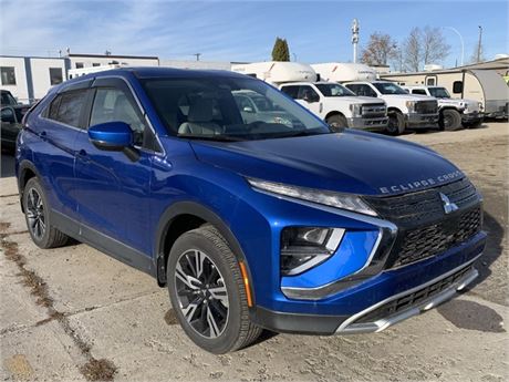 Lot 8195 - 2023 Mitsubishi Eclipse Cross LE