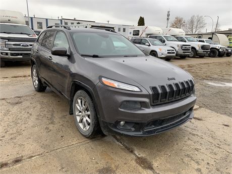 Lot 8201 - 2018 Jeep Cherokee Latitude