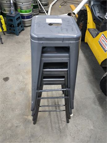 Lot 76 - Aluminum Stools