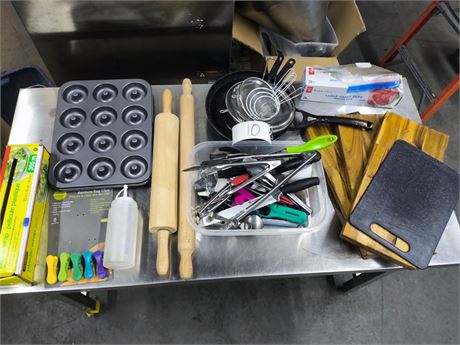 Lot 10 - Cooking Utensils
