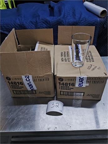 Lot 32 - Pub Glasses