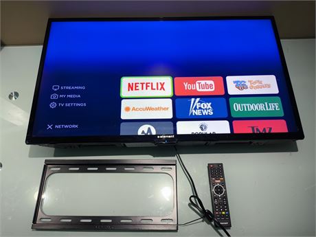 Lot 143 - Element 39" Television