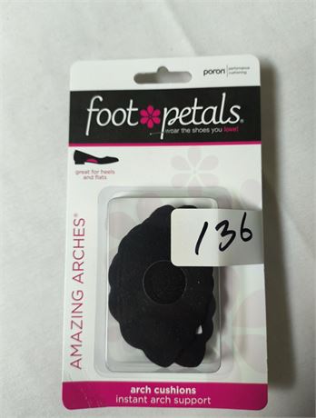 Lot 136 - Arch Cushions