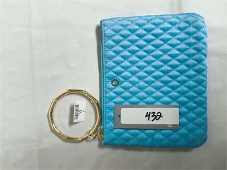 Lot 432 -Oventure Silicone Pouch