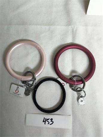 Lot 453 - Big "O" Key Ring