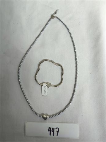 Lot 447 - Necklace and Bracelet