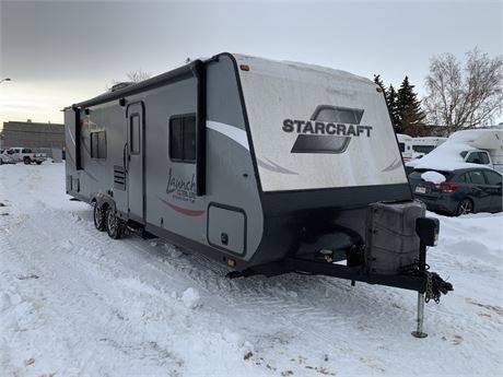 Lot 8254 - 2016 Starcraft Launch 26BHS