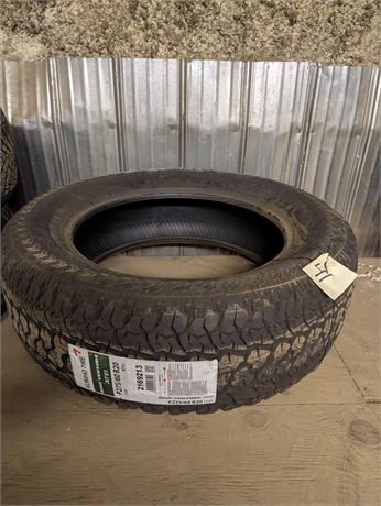 Lot 41-Kumho R20 Tire