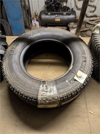 Lot 49-Michelin Tire