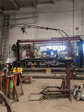 Lot 449- Tire Spreader