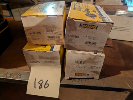 Lot 186 - MOOG Ball Joints